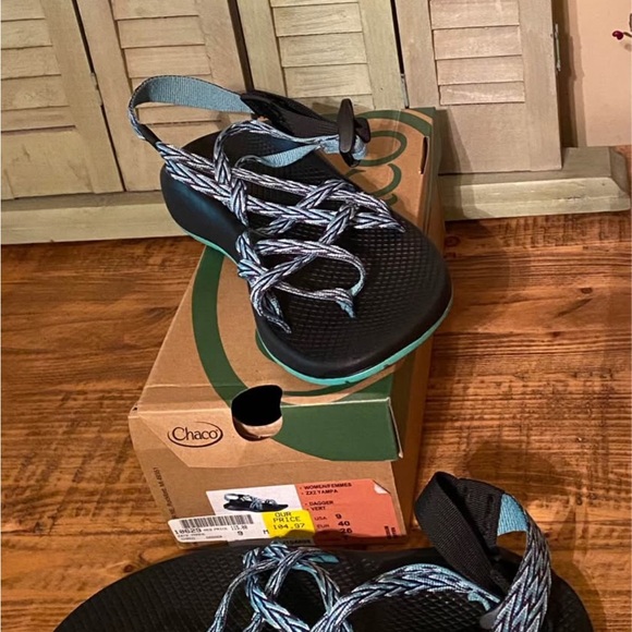 Chaco Sandals NEW size 9 Women’s ZX2 Yampa Blue/White Dagger - Picture 2 of 3